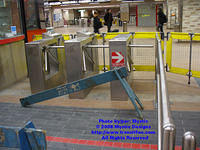 STM-METRO-020508-26.jpg