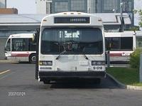 9-018 devant 2.JPG